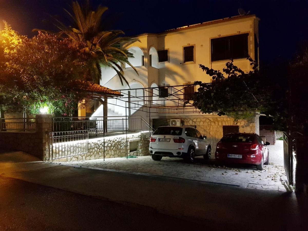 Apartments Vila Tisa Mali Lošinj Exteriér fotografie